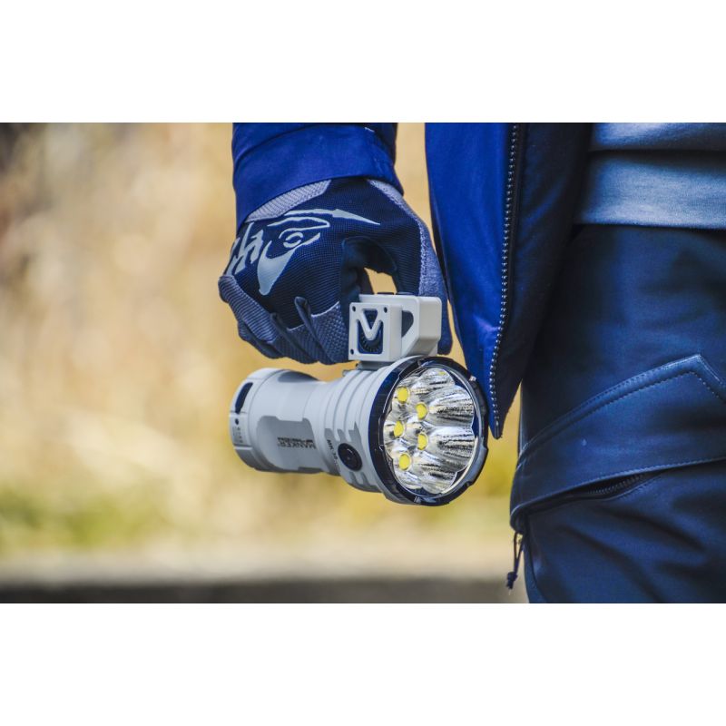 Manker MK38 8x XHP70.2 Linterna LED 41500 lúmenes Proyector de mano multiusos satelital