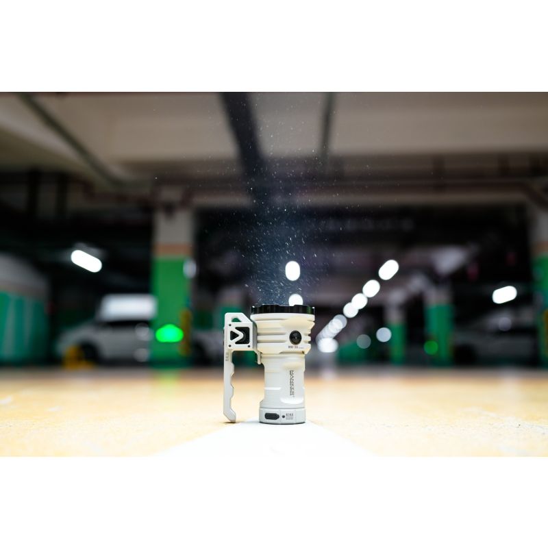 Manker MK38 8x XHP70.2 Linterna LED 41500 lúmenes Proyector de mano multiusos satelital