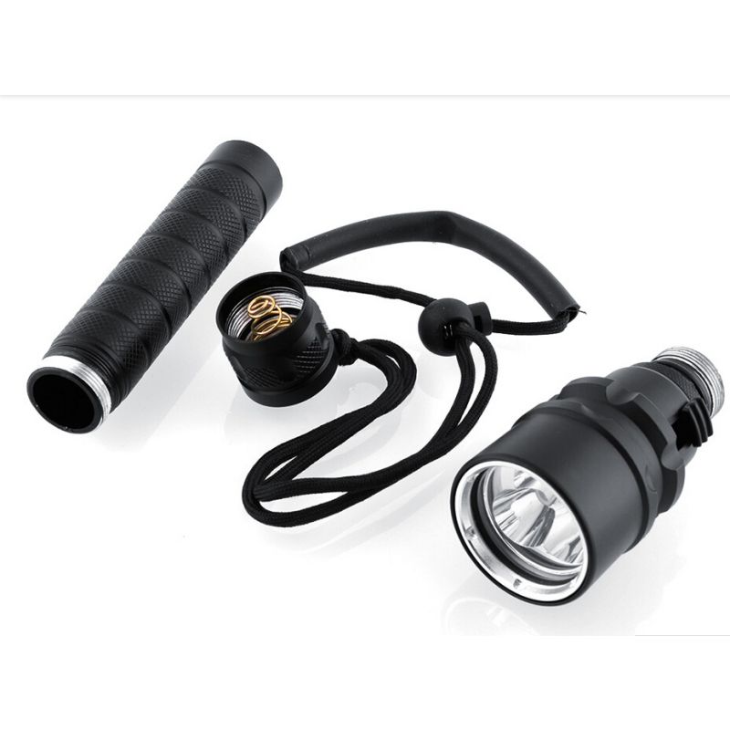 Impermeable 100m Diving 6000lm Linterna subacuática 3 x XML T6 LED Brillo de la luz Durable