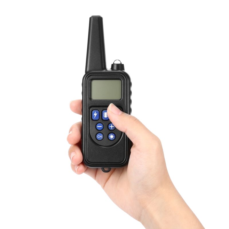 2020 Nuevo 800M Electric Training Collan Colllar PET control remoto impermeable recargable con pantalla LCD para todo el tamaño de la vibración de choque