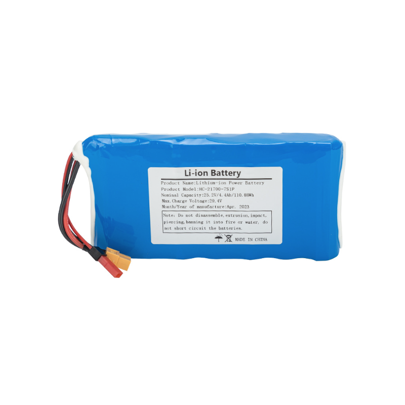 21700-7S1P-25.2V 5C Paquete de batería de alimentación 21700 Paquete de batería de iones de litio Monopatín de cuatro ruedas Batería de placa de pescado pequeña